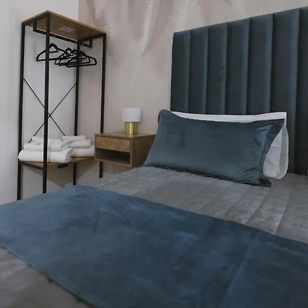 ゲストハウス Maison Franca 3*