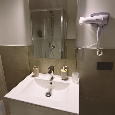 ゲストハウス Maison Franca 3*