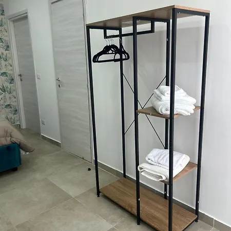 ゲストハウス Maison Franca 3*